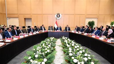 وزير الصناعة والنقل يترأس الاجتماع الثاني والعشرين للمجموعة الوزارية للتنمية الصناعية