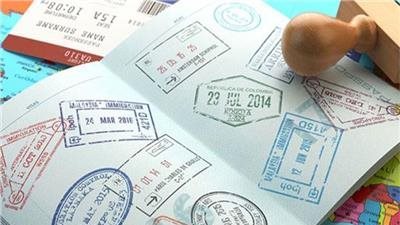 السعودية تمنع حاملى جميع التأشيرات ما عدا الحج من دخول مكة