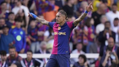 برشلونة يقضي على أحلام ريال مدريد بـ