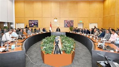 وزير الإسكان يعقد اجتماعًا لمتابعة مشروع تطوير موقع التجلي الأعظم بسيناء
