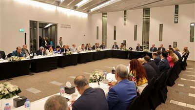 وزير السياحة والآثار يلتقي مع رؤساء مجالس إدارات وتحرير الصحف القومية والخاصة