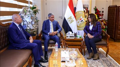 وزيرا التنمية المحلية والسياحة والآثار يبحثان وضع آلية محددة لتحصيل الرسوم من المنشآت الفندقية والسياحية بالمحافظات