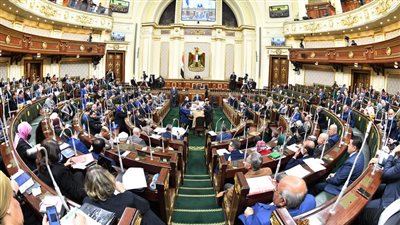 القوى العاملة بالنواب توافق على العلاوة الدورية للعاملين بالدولة