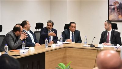 نائب وزير الصحة يتابع ميكنة خدمات الغسيل الكلوي ومشروع الرعايات والحضانات