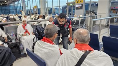 التضامن الاجتماعي تواصل تفويج حجاج الجمعيات الأهلية إلى الأراضي المقدسة