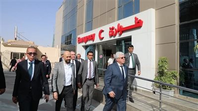 وزير التعليم العالي يتفقد مستشفى سعاد كفافي الجامعي