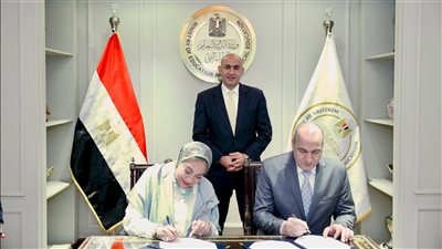 وزير التربية والتعليم يشهد توقيع بروتوكول تعاون بين الوزارة ومؤسسة 