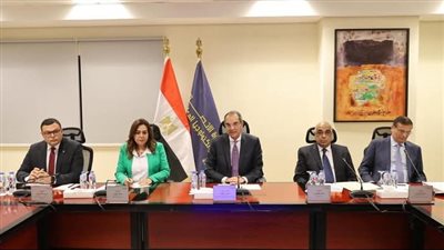  وزراء الاتصالات والتنمية المحلية والعدل والإسكان والزراعة يجتمعون لمتابعة موقف منظومة الرقم القومى العقارى 