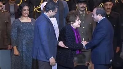 «فيديو يكشف ظهورها الأخير».. السيسي يحقق أمنية سميحة أيوب قبل وفاتها
