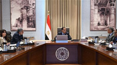 رئيس الوزراء يتابع الموقف التنفيذي للتشغيل التجريبي لمشروع تطوير منظومة زيارة أهرامات الجيزة