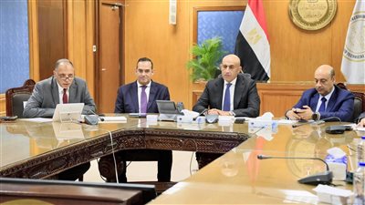 وزير التربية والتعليم يتابع امتحانات الثانوية العامة من خلال غرفة العمليات المركزية بالوزارة