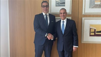 وزير الخارجية والهجرة يلتقى مع وزير خارجية قبرص