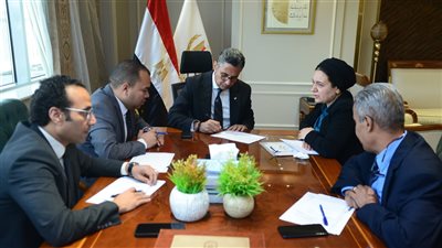 وزير التموين يلتقي بعدد من السادة أعضاء مجلسي النواب والشيوخ