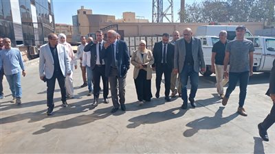 وزير الكهرباء والطاقة المتجددة يتفقد شركة شمال القاهرة لتوزيع الكهرباء 