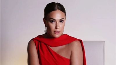 القصة الكاملة لأزمة هند صبري في مصر.. دعوات بالترحيل وسحب الجنسية