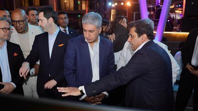 وزير السياحة والآثار يشهد الافتتاح الرسمي لفندق 