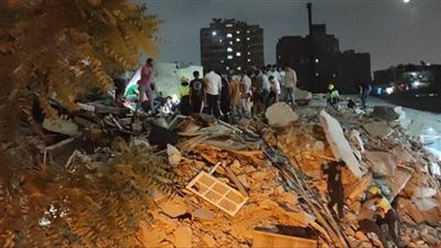  الأجهزة الأمنية تستمع لأقوال شهود العيان فى واقعة المنزل المنهار فى السيدة زينب