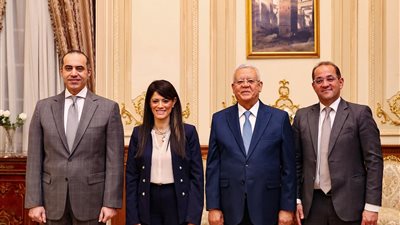 بمناسبة موافقة البرلمان على قانون الموازنة العامة.. رئيس النواب يستقبل وزراء الشئون النيابية والتخطيط والمالية