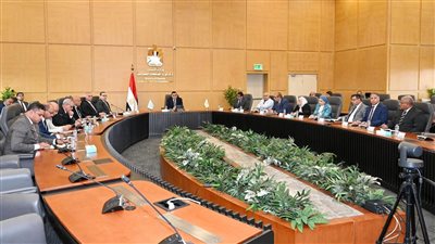 وزير الإسكان يعقد اجتماعًا للجنة التنسيقية العليا