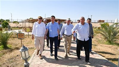 وزيرا الري والزراعة يتفقدان المعمل المركزي للمياه الجوفية