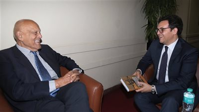 وزير الثقافة يستقبل السير مجدي يعقوب قبيل احتفالية تكريمه والإعلان عن تفاصيل تمثال 