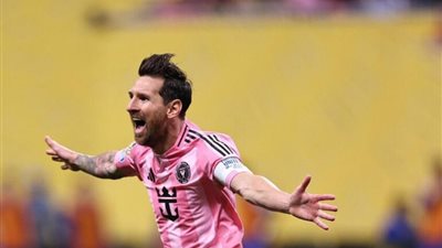 أسطورة الكرة الأمريكية لالاس يشن هجوما لاذعا على ميسي