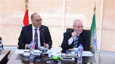 وزير العمل يلتقي قيادات الاتحاد المصري لمقاولي التشييد والبناء لتفعيل التعاون في الملفات المُشتركة