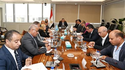 وزير الإسكان يعقد اجتماعًا تنسيقيًا لمتابعة آلية عمل وحدتي تنظيم السوق العقارية وتصدير العقار