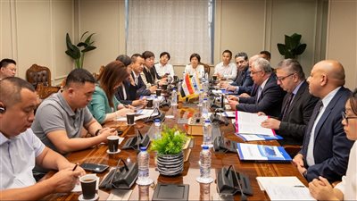 رئيس اقتصادية قناة السويس يستقبل وفد غرفة إقليم 