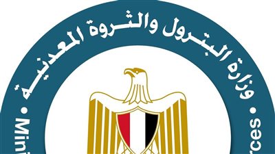 وزير البترول نيابة تقدم التعازى والمواساة لأسر وأهالى المتوفين بحادث انقلاب البارج البحري 