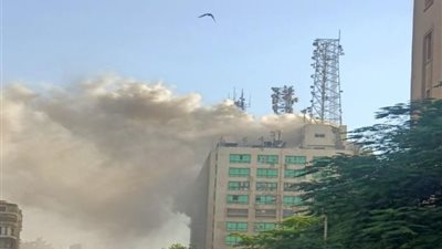 تفاصيل حريق سنترال رمسيس.. إخلاء المبنى و5 سيارات إطفاء