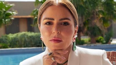 من لوحات منسوخة إلى حقائب مسروقة.. مها الصغير تغلق علامتها التجارية