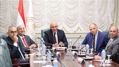 وزير التعليم يعقد اجتماعًا مع مديري المديريات التعليمية لاستعراض الترتيبات النهائية لآخر أيام امتحانات الثانوية العامة