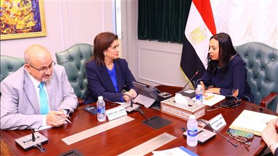 وزيرة التضامن تستقبل المدير الإقليمي لمنظمة الصحة العالمية لشرق المتوسط