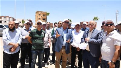 وزير الإسكان يتفقد وحدات الإسكان الأخضر بمبادرة سكن لكل المصريين