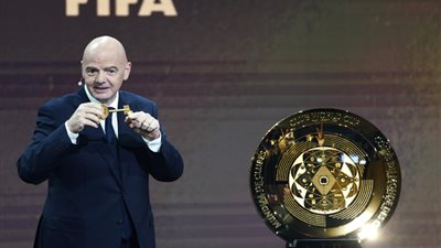 بسبب برشلونة وليفربول.. 