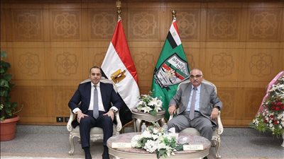 وزير الشئون النيابية والقانونية يلتقي رئيس هيئة قضايا الدولة 