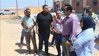 وزير الإسكان يتابع تطوير منظومة الصرف الصناعي ورفع كفاءة المناطق الصناعية بالعاشر من رمضان