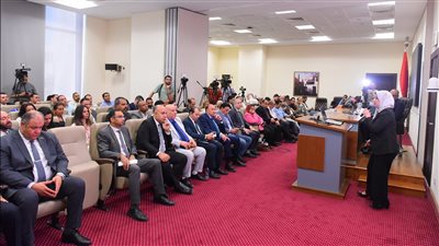 وزير العمل يعقد مؤتمرًا صحفيًا لإطلاق حملة 