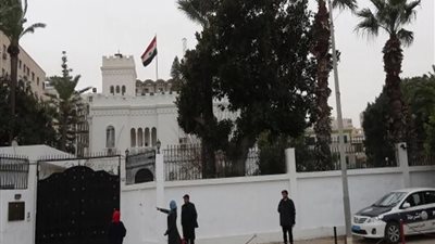 أول تعليق مصري على مزاعم اقتحام سفارة القاهرة في طرابلس