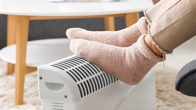 أمراض خطيرة تشير إليها الأقدام الباردة.. تعرف عليها