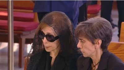 أول ظهور للفنانة فيروز في مراسم تشييع زياد الرحباني