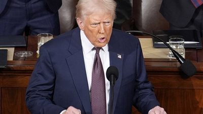 «كلموني».. ترامب يعطي بعض زعماء الدول رقم هاتفه الشخصي