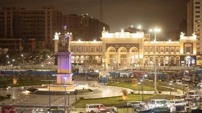 قطار يصطدم بالرصيف فى محطة مصر دون إصابات (تفاصيل) 