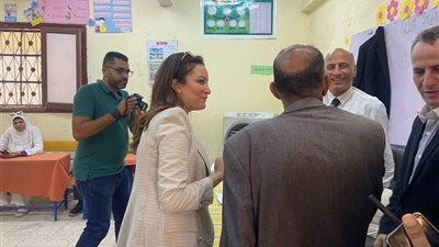 نائب محافظ الجيزة تتابع من الميدان: إقبال لافت على لجان الشيوخ بالمدارس
