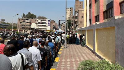 شاهد| طوابير على صناديق اقتراع انتخابات مجلس الشيوخ بالجيزة