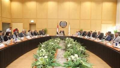 وزير الصناعة والنقل يترأس أعمال الجمعية العمومية العادية لشركة أكتا للنقل الجماعي