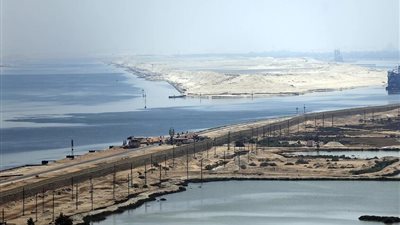 التعاون الروسي-المصري يقترب من قناة السويس.. ما الفوائد وما المخاطر؟