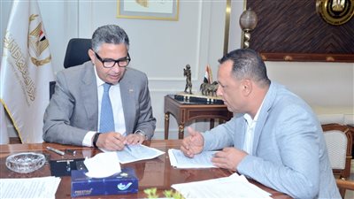 وزير التموين والتجارة الداخلية يلتقي بعدد من السادة أعضاء مجلسي النواب والشيوخ