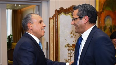 وزير الخارجية يستقبل نقيب الصحفيين ويبحث سبل تعزيز التعاون المشترك